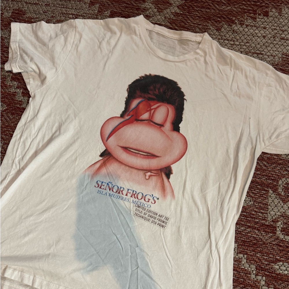 Senior Frog Billy Joel Tee Size XXL white